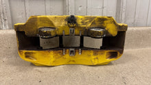 Load image into Gallery viewer, 05 13 Chevrolet Corvette C6 Z06 Front Brake Calipers 6 Piston Set Brakes OEM

