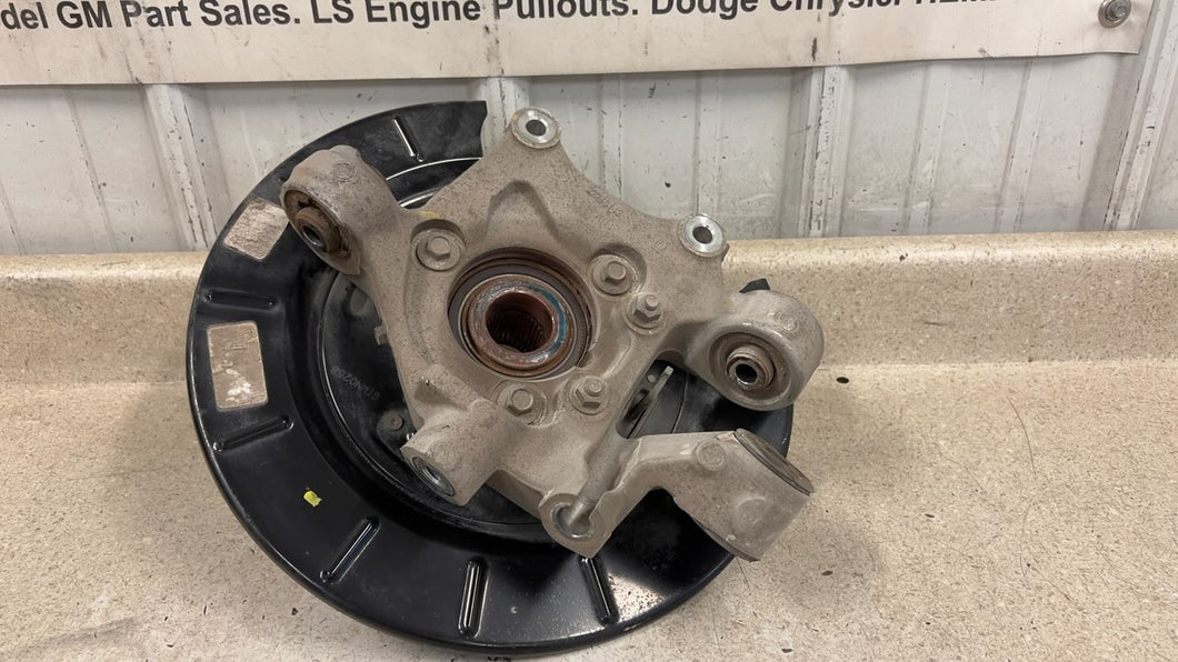 10 15 Camaro SS RH Passenger Side Rear Spindle GM Knuckle Hub Right 92239046