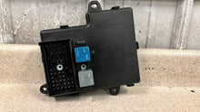 Load image into Gallery viewer, 2008 2013 Corvette C6 Z06 BCM Body Control Module Assembly GM 25879086 63K
