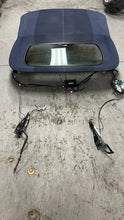 Load image into Gallery viewer, 05 13 Chevrolet C6  60th Anniversary 427 Edition Convertible Top GM 3K 19260646
