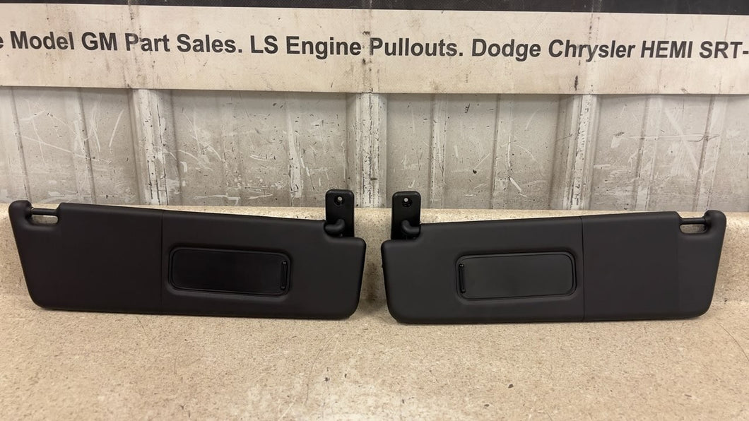 10 15 Camaro SS Driver Passenger Side Sun Visors Left Right Visor Black Pair 26K