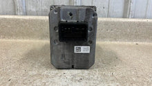 Load image into Gallery viewer, 06 13 Chevrolet Corvette C6 Anti Lock Brake Pump ABS Module OEM GM 25886839 21K
