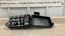 Load image into Gallery viewer, 2009 2013 Corvette C6 Engine Under Hood Fuse Box Block OEM GM 22739140 Z06 3K
