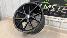 Load image into Gallery viewer, 05 13 Corvette C6 Z06 Speedline Front 18&#39;&#39; Black Wheel GM 9596788 18x9.5 Rim
