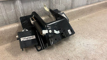 Load image into Gallery viewer, 05 13 Corvette C6 Z06 Convertible Rear Trunk Hatch Lid Latch Release GM 25821796

