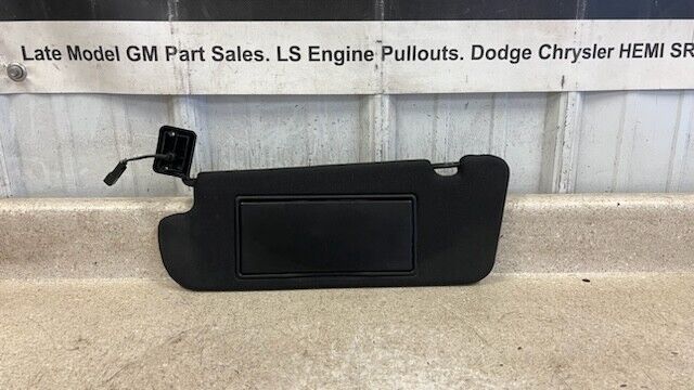 04 05 06 Pontiac GTO Driver Sun Visor Left LH OEM GM Black Lights Shade