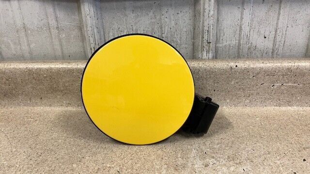 10 15 Camaro SS Original Fuel Gas Door Yellow OEM GM Lid Factory 78K 22765851